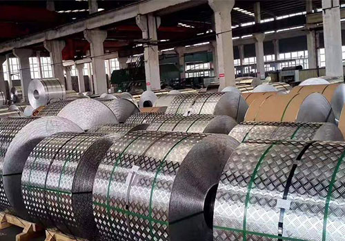 Bobinas de aluminio recubiertas de color con patrón de madera